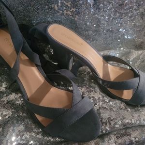 Shoedazzle Heels sz 11